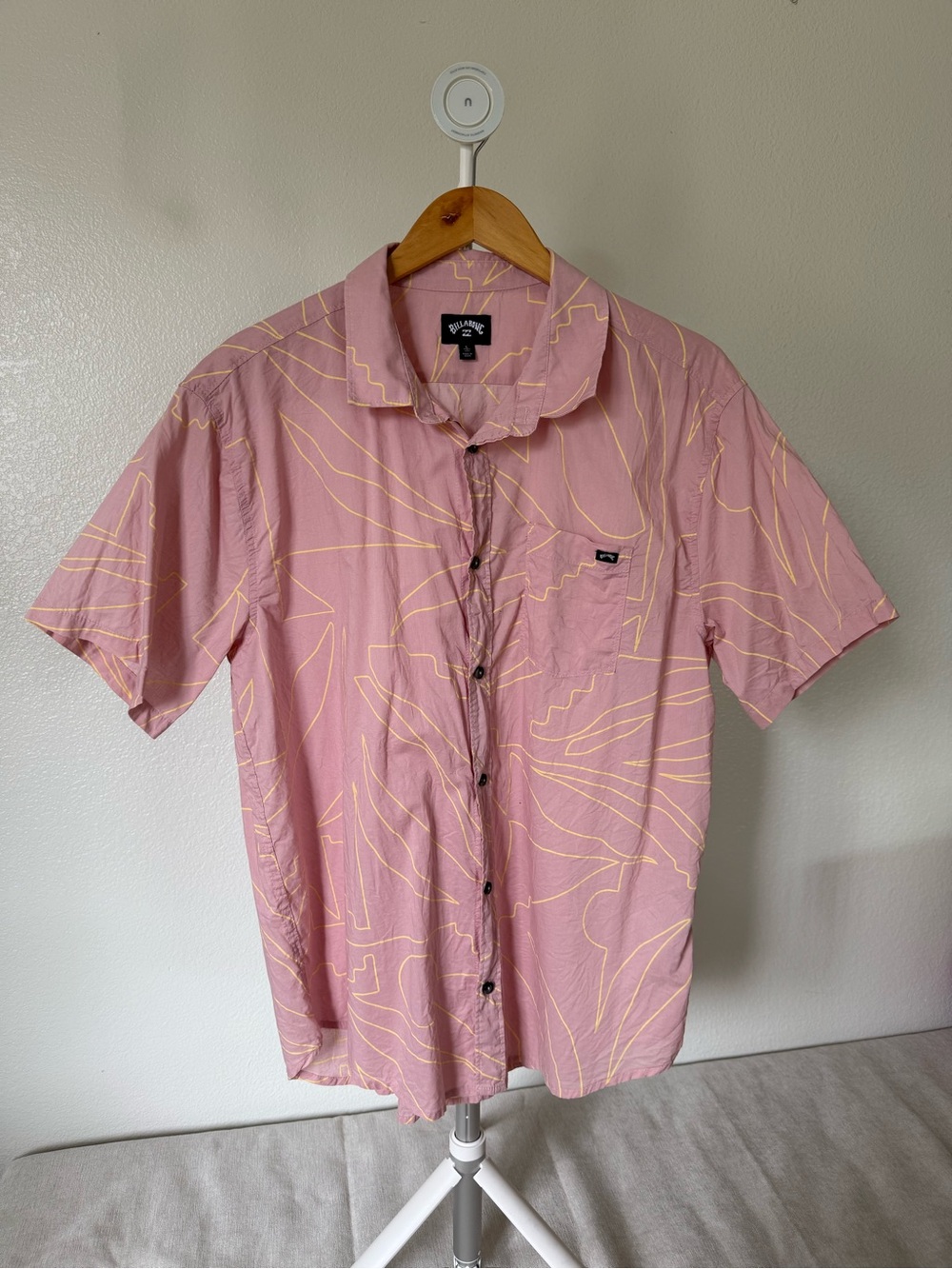 Billabong Pink Short Sleeve Button-Down with Yellow Line Print